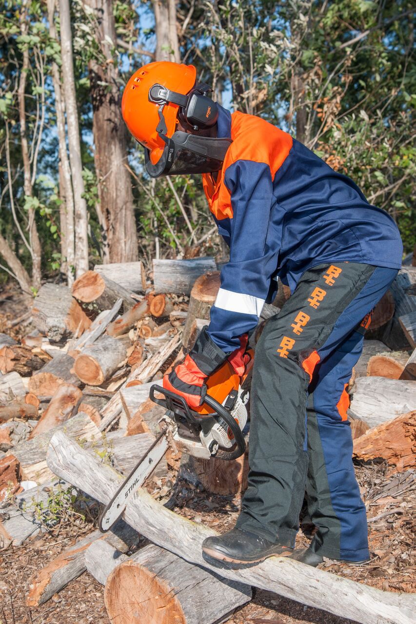 Recommended Protective Clothing for Ultimate Chainsaw Safety